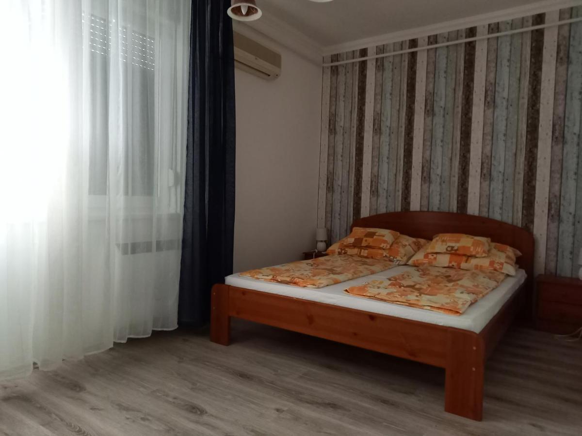 Kardos Apartman Debrecen Exteriör bild