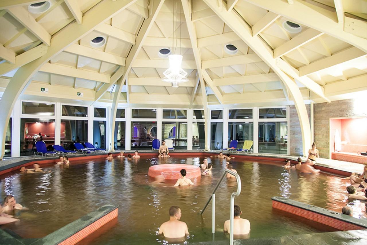 Kardos Apartman Debrecen Exteriör bild